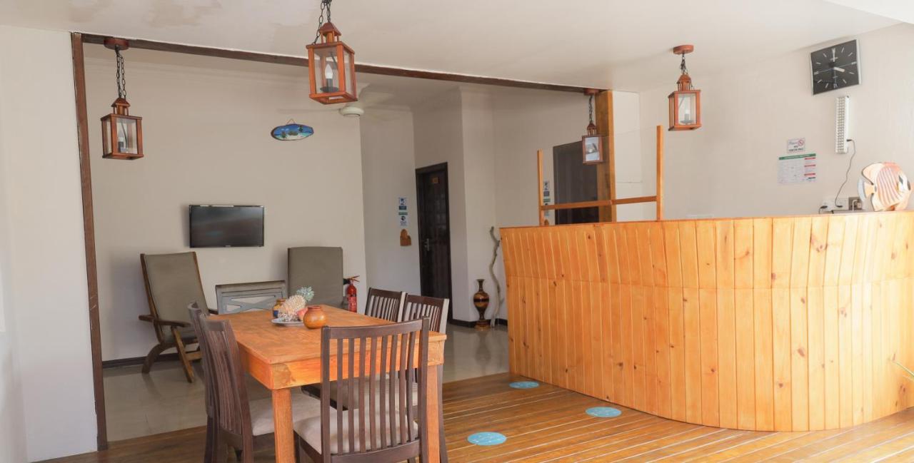 Orimas Retreat Hotel Thulusdhoo Buitenkant foto