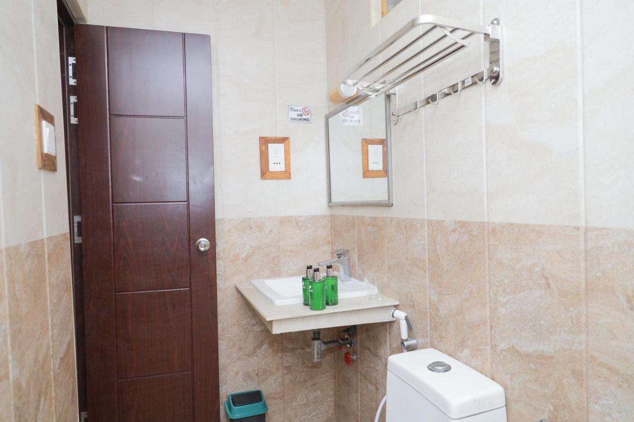 Orimas Retreat Hotel Thulusdhoo Buitenkant foto