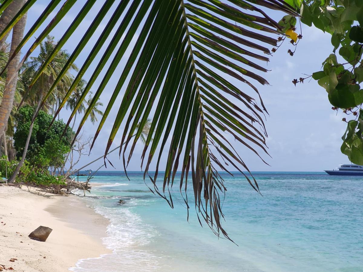 Orimas Retreat Hotel Thulusdhoo Buitenkant foto